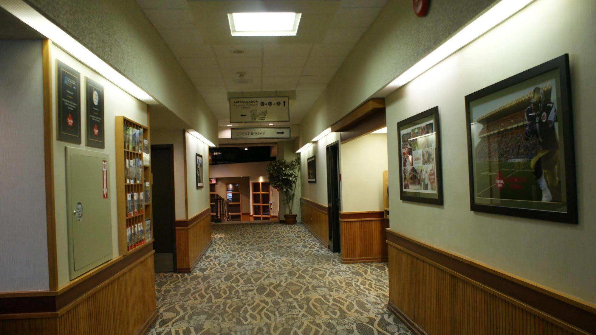 Canad Inns Destination Centre Windsor Park Winnipeg Eksteriør billede