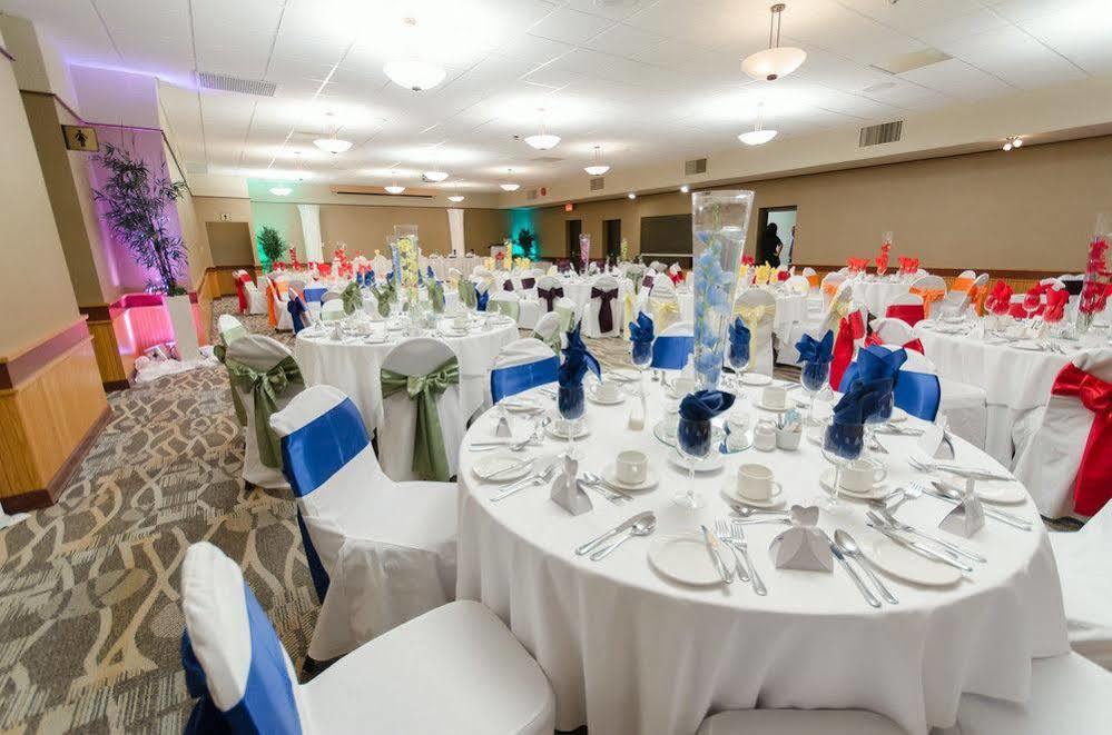 Canad Inns Destination Centre Windsor Park Winnipeg Eksteriør billede